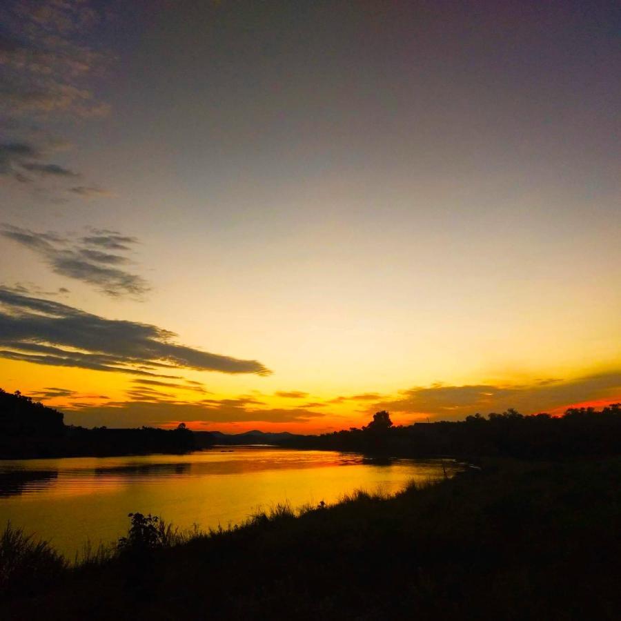 Phong Nha Escape Bungalow Bagian luar foto
